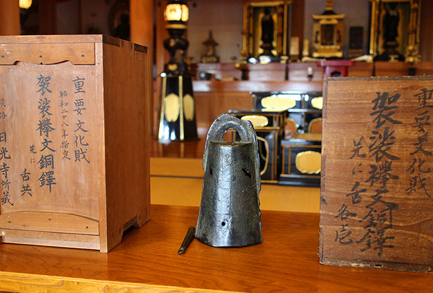 袈裟襷文銅鐸・附舌