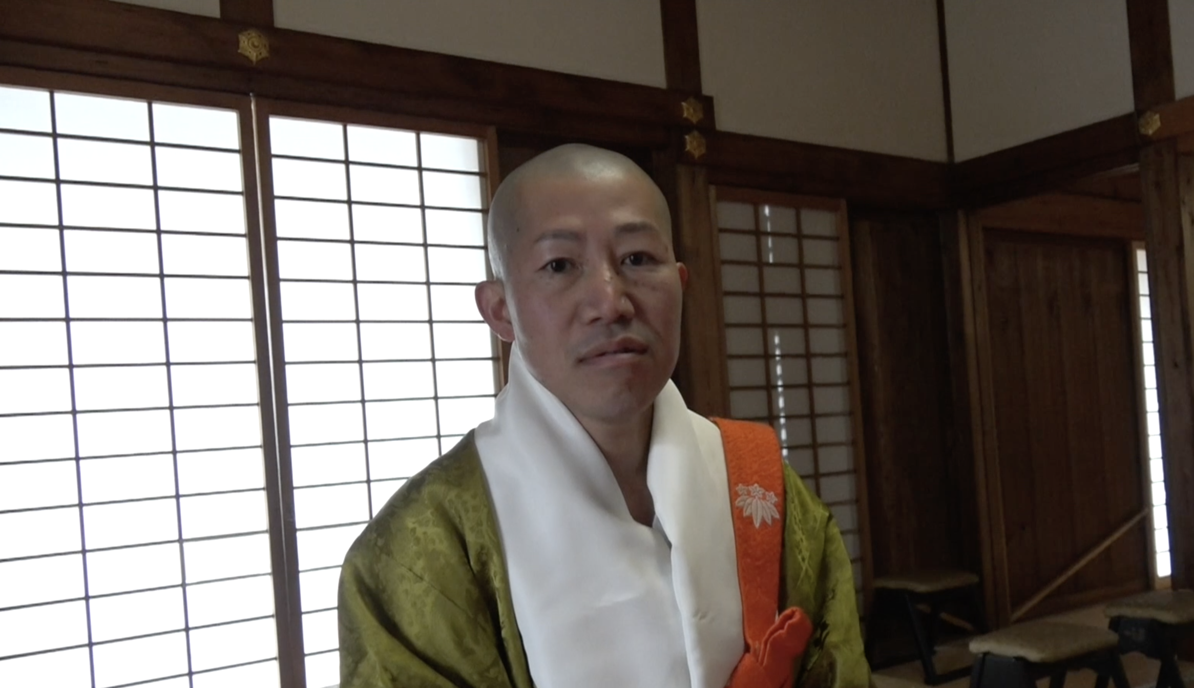 プロフィール